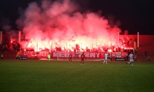 Scene užasa s mostarskog derbija, tučnjave, nepoćudni transparenti, rakete...