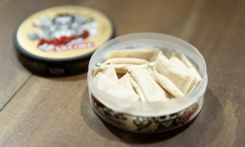 Tinejdžeri masovno koriste nikotinske vrećice. HZJZ izdao posebno upozorenje