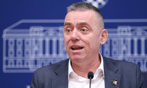 Mlinarić: Živim lancem ćemo spriječiti da Pupovac baci vijenac u Dunav