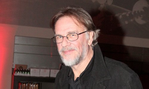 Nakon kratke i teške bolesti preminuo legendarni glumac Žarko Laušević