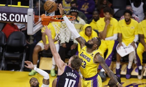 Ni povijesni triple-double LeBrona Jamesa nije pomogao Lakersima, Boston prvi na Istoku