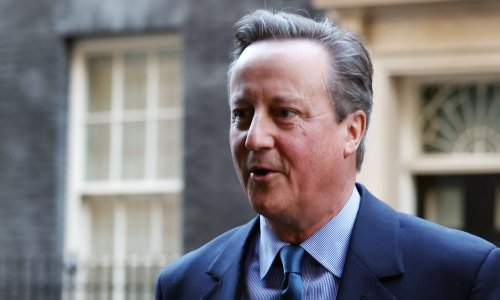 Šef britanske diplomacije u posjetu Kijevu; Cameron se sastao sa Zelenskim