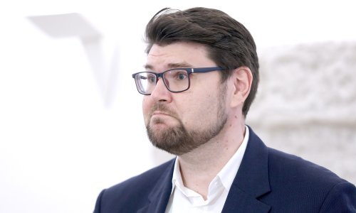 Grbin ponavlja: Anušić je očito spreman 'skinuti gaće' za ulazak u Vladu