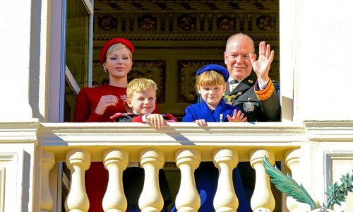 Monegaška kraljevska obitelj na okupu, a princeza Charlene ostala vjerna sebi