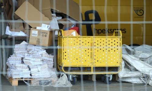 Facebookom kruži prevara: 'Uzmite nepreuzete pošiljke za 1,95 eura'