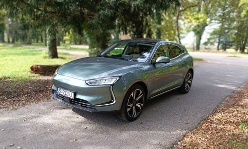 Vozili smo Seres 5 Premium: Impresivni potpuno električni luksuzni sportski SUV D-segmenta