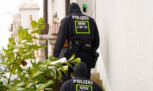 Još jedna velika racija u Njemačkoj: Policija pretresla stanove desnih ekstremista