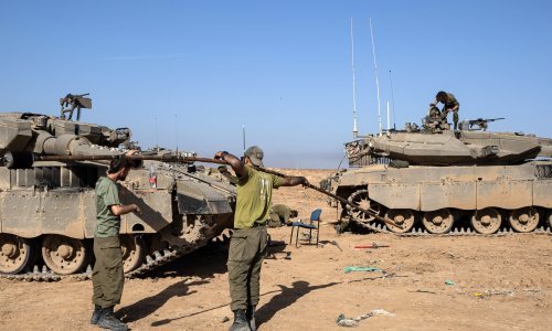 Pomoć polako ulazi u Gazu, primirje se održava, ali obje strane kažu da rat nije gotov