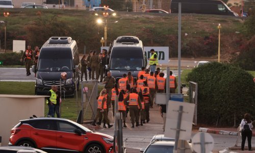 Hamas oslobodio prvih 25 talaca, 13 Izraelaca i 12 Tajlanđana