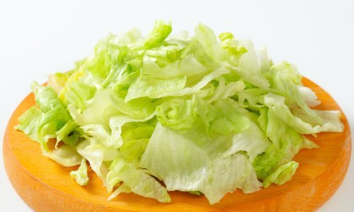 Zovemo je kristalka, Amerikanci iceberg, a ove godine slavi 130. rođendan