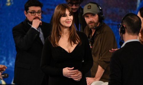 Ljepotica u crnom: Monica Bellucci ne odustaje od provjerene modne formule