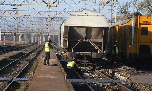 Vlak iskočio s tračnica u Dugom Selu, a jedan čovjek je hladnokrvnom reakcijom spriječio tragediju