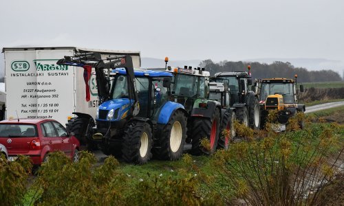 Oporba: Vlada će pristati na zahtjeve seljaka zbog blizine izbora