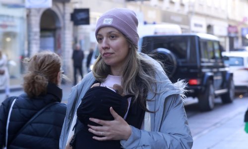 Prve fotografije novopečene mame: Sanaderova kći Bruna snimljena s bebom u Zagrebu