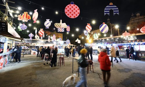 Dio lokacija zagrebačkog Adventa već otvoren, pogledajte kakva je atmosfera
