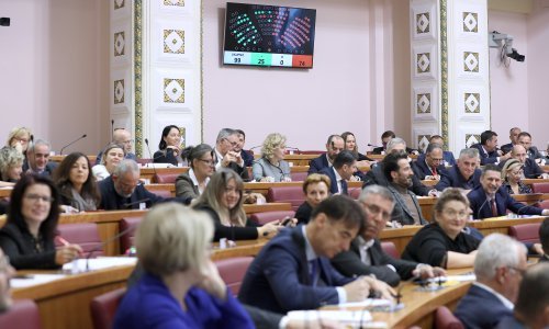 Saborska oporba: Proračun je predizborni i neralan, Hrvati najviše daju za hranu