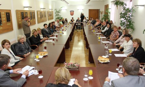 Gotovo svatko u Hrvatskoj može biti sudac porotnik. Evo koliko je plaćen taj posao