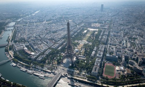 Napadač iz Pariza optužen za ubojstvo u vezi s terorizmom