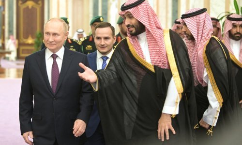 Srdačan sastanak Putina sa saudijskim krunskim princem u Rijadu