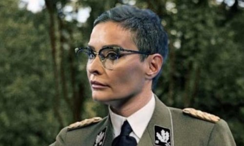Šefica agencije za medije u Srbiji objavila montažu sebe u nacističkoj uniformi
