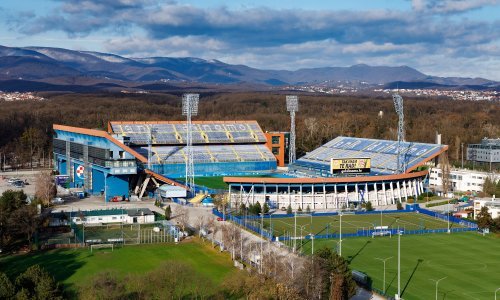 Kome država plaća terene za crkve?