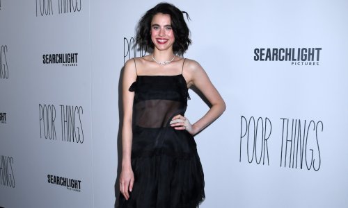 Podsjeća li vas na nekoga? Kći slavne glumice sjajno izgleda u lepršavom stajlingu