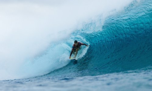 Kontroverze oko surfanja na OI se nastavljaju. Stvari rješava polinezijski predsjednik