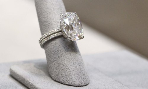 Nestali prsten u pariškom Ritzu vrijedan 750.000 eura pronađen u usisavaču