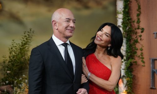Jeff Bezos i njegova draga iznenadili ponašanjem u poznatom restoranu