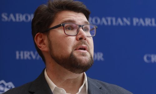 Grbin: Prekinimo agoniju i raspustimo Hrvatski sabor