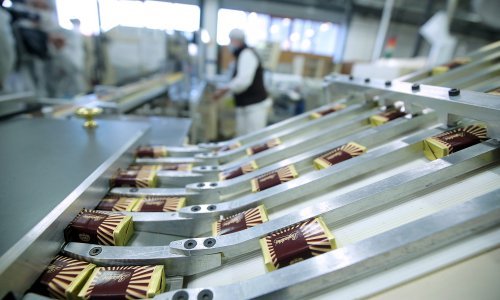 Ogroman pad zarade domaćih proizvođača čokolada, kakaa i bombona