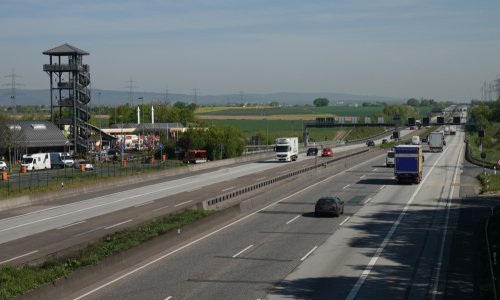 HAK: Vozilo u kvaru na A6 između tunela Tuhobić i čvora Vrata