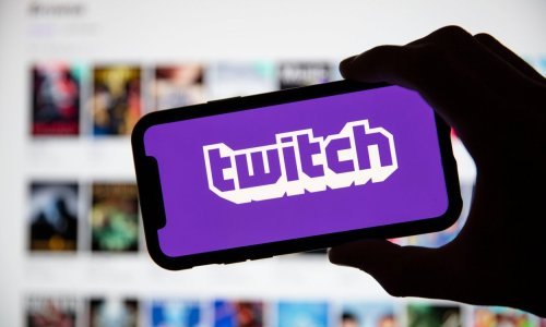 Twitch nakon viralnih streamova u toplesu dopušta golotinju