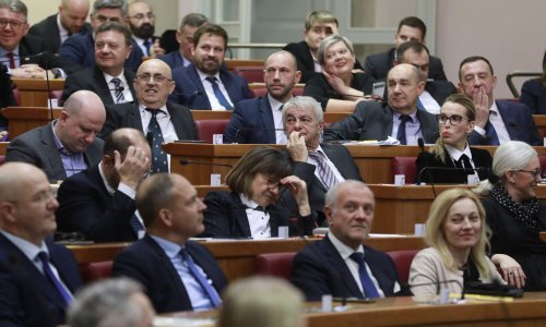 Sabor donio zakon o plaćama u državnoj i javnim službama