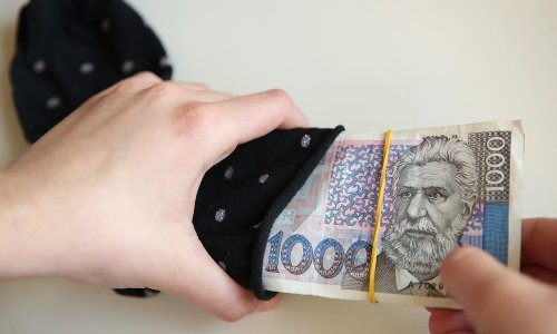 Godinu dana nakon uvođenja eura Hrvati kod kuće drže čak 4,7 milijardi kuna