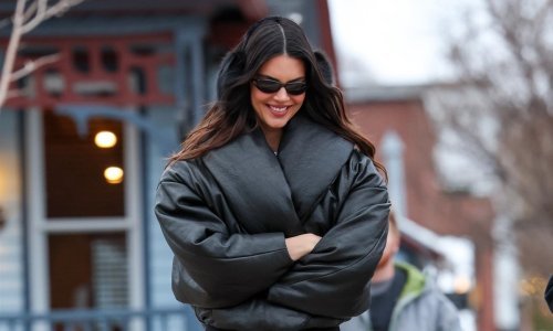 Slavna brineta u ovim čizmama nije mogla proći nezapaženo