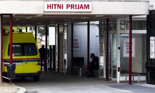 Stanje devetogodišnje djevojčice koja je stradala u Sinju nepromijenjeno