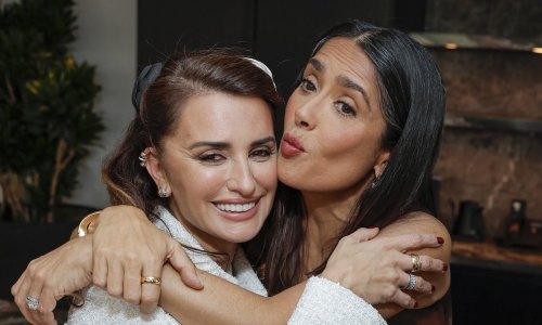 I ona je rekla ne bojenju kose: Salma Hayek ponosno istaknula sijede