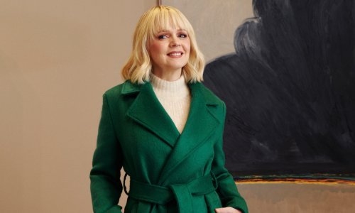 Tajči se prvi put okušala u ulozi modela, a ovi kaputi su oni koji se nose godinama