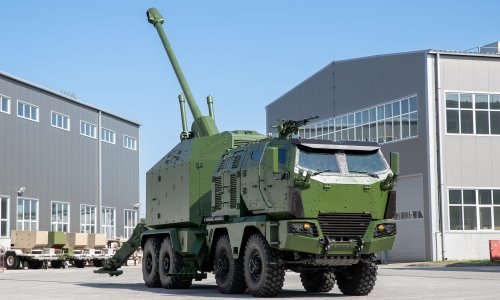 Vučić se pohvalio velikom narudžbom haubica, poznato je gdje idu Nore