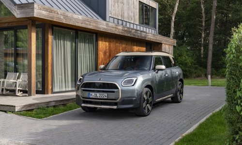 Upoznajte novi MINI Countryman C: Učinkovita vožnja, izražajan dizajn, 3-cilindrični benzinski motor