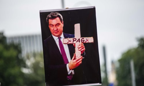 Ništa od zabrane križeva u javnim ustanovama: 'Raspelo ide uz Bavarsku'