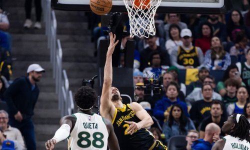 Dario Šarić za svega 15 minuta uspio je u pravoj drami tricama napuniti koš Bostona