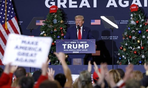 Trump dijeli anketu koja pokazuje da birači podupiru njegovu 'osvetu'