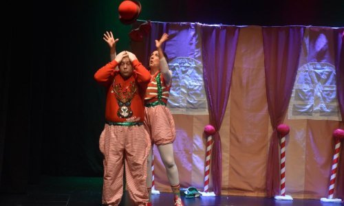 Premijera predstave 'Dobrodošao Djed Mraz'