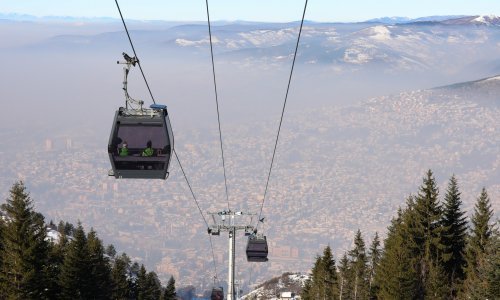 Sarajevo se i dalje guši mikročesticama,  proglašeno stanje uzbune