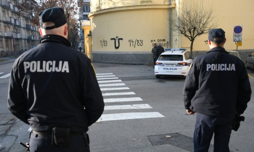Na pravoslavnoj crkvi u centru Bjelovara iscrtani ustaški grafiti