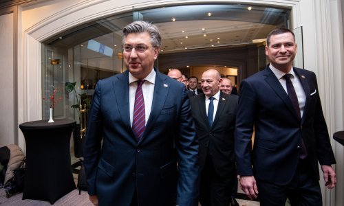 Crobarometar otkriva jesu li odlasci ministara i prosvjedi utjecali na rejting HDZ-a