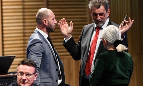 Ministar Fuchs: Ispričat ću se profesoru ako nije bio alkoholiziran