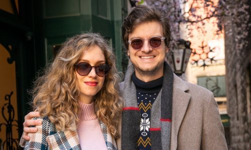 Ležerno izdanje: Hani Huljić Grašo odlično pristaje kaput trendi uzorka